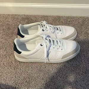 Men’s Tommy Hilfiger shoes size 10.5